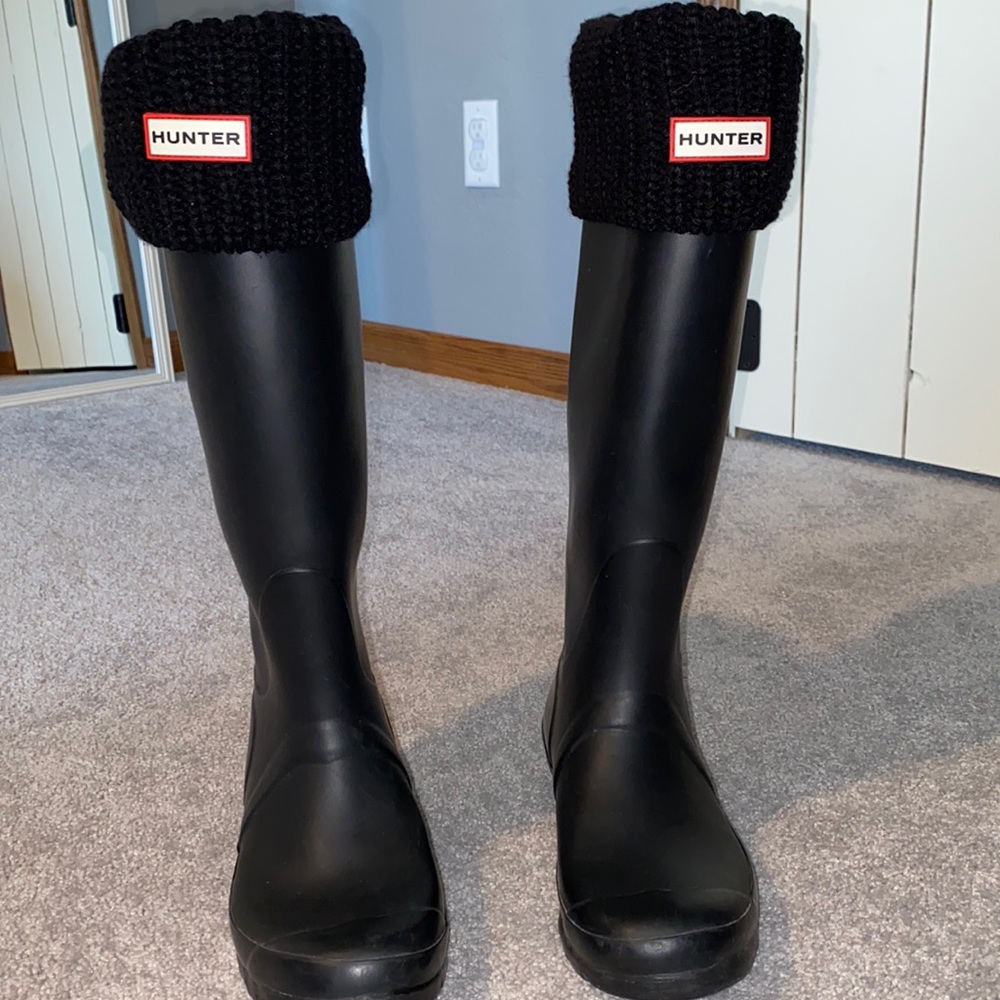 Hunter tall rain boots with hunter boot socks